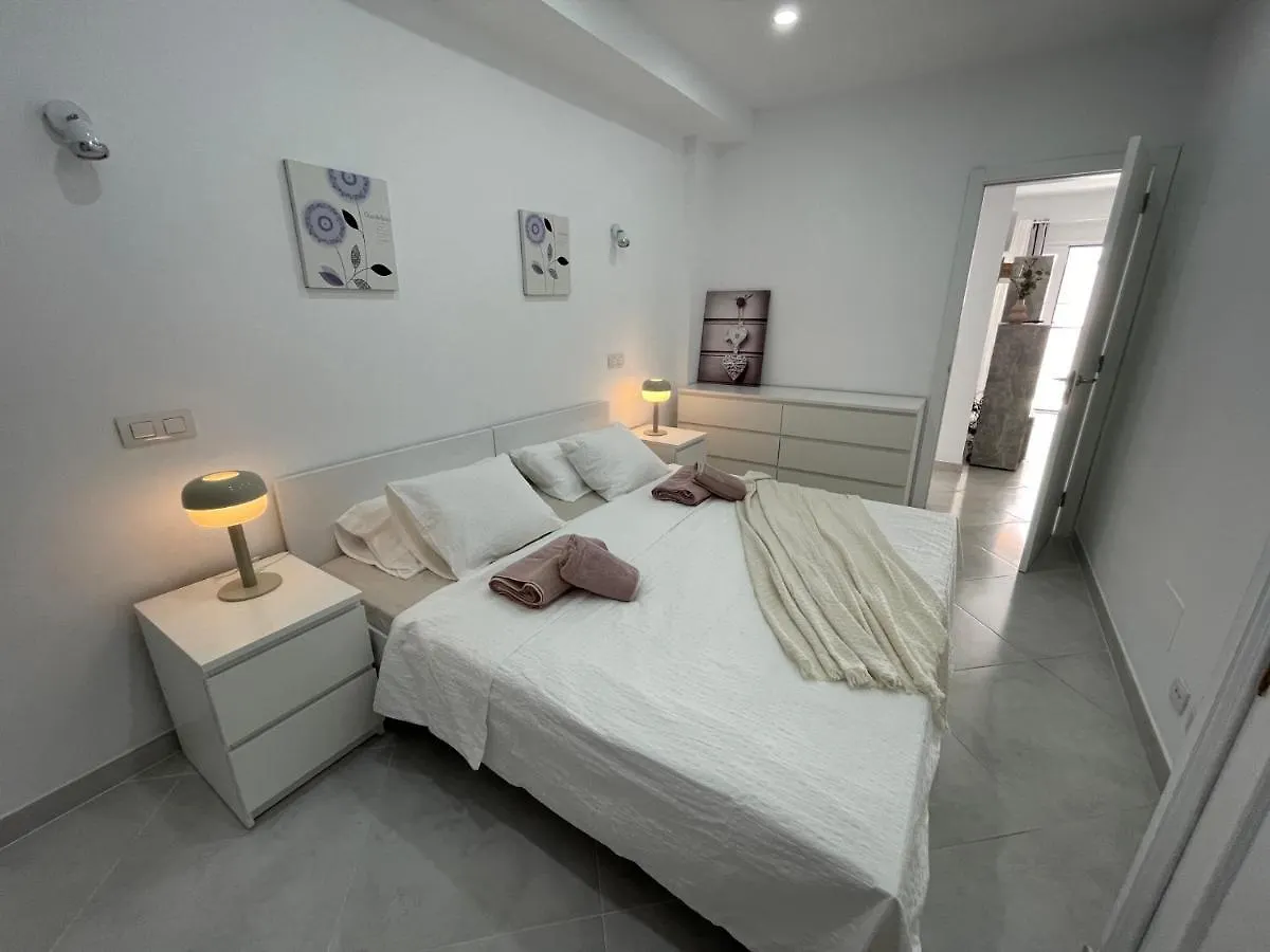 Modern Apartment In Los Cristianos Arona  0*, Arona (Tenerife)